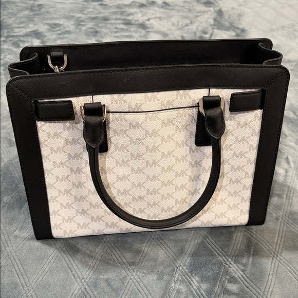 Michael Kors Black and Cream Satchel - Picture 3 of 8